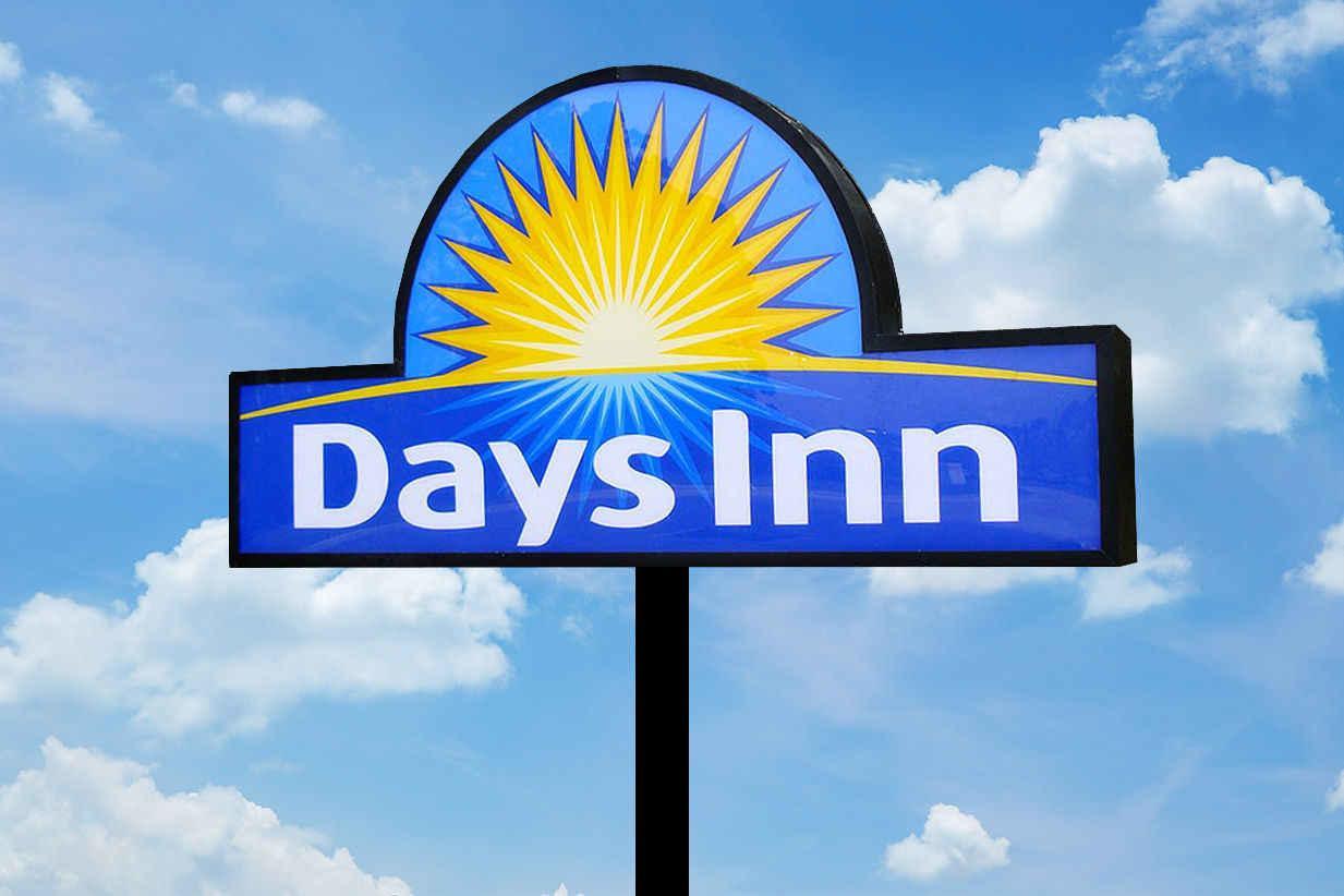 Days Inn By Wyndham North Little Rock Extérieur photo