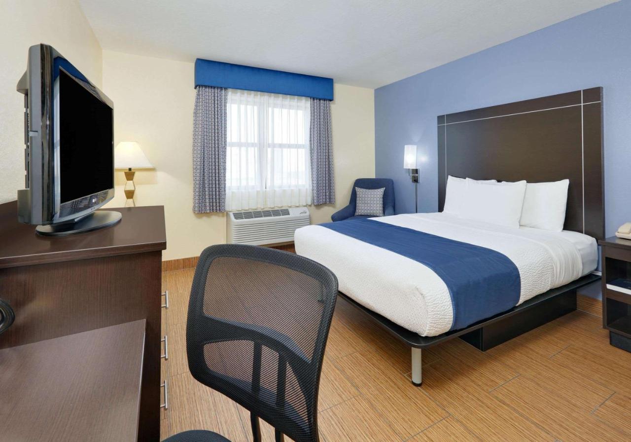 Days Inn By Wyndham North Little Rock Extérieur photo